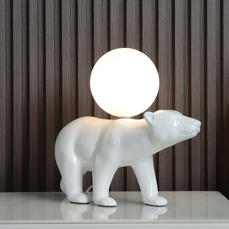 Nordic Modern Creative Resin Desk Lamp LED Polar Bear Table Lamp Light