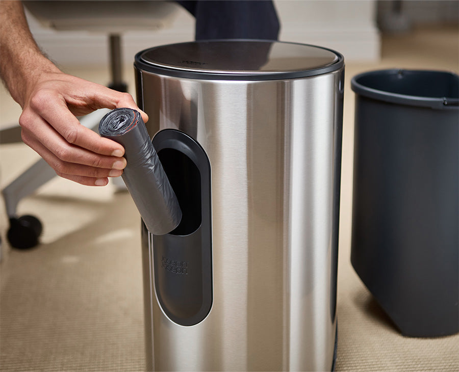 Joseph Joseph IW9 10L bin liner roll alternate view