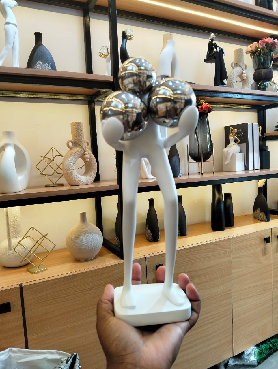 Office/home figure Modeling Resin Table Ornaments