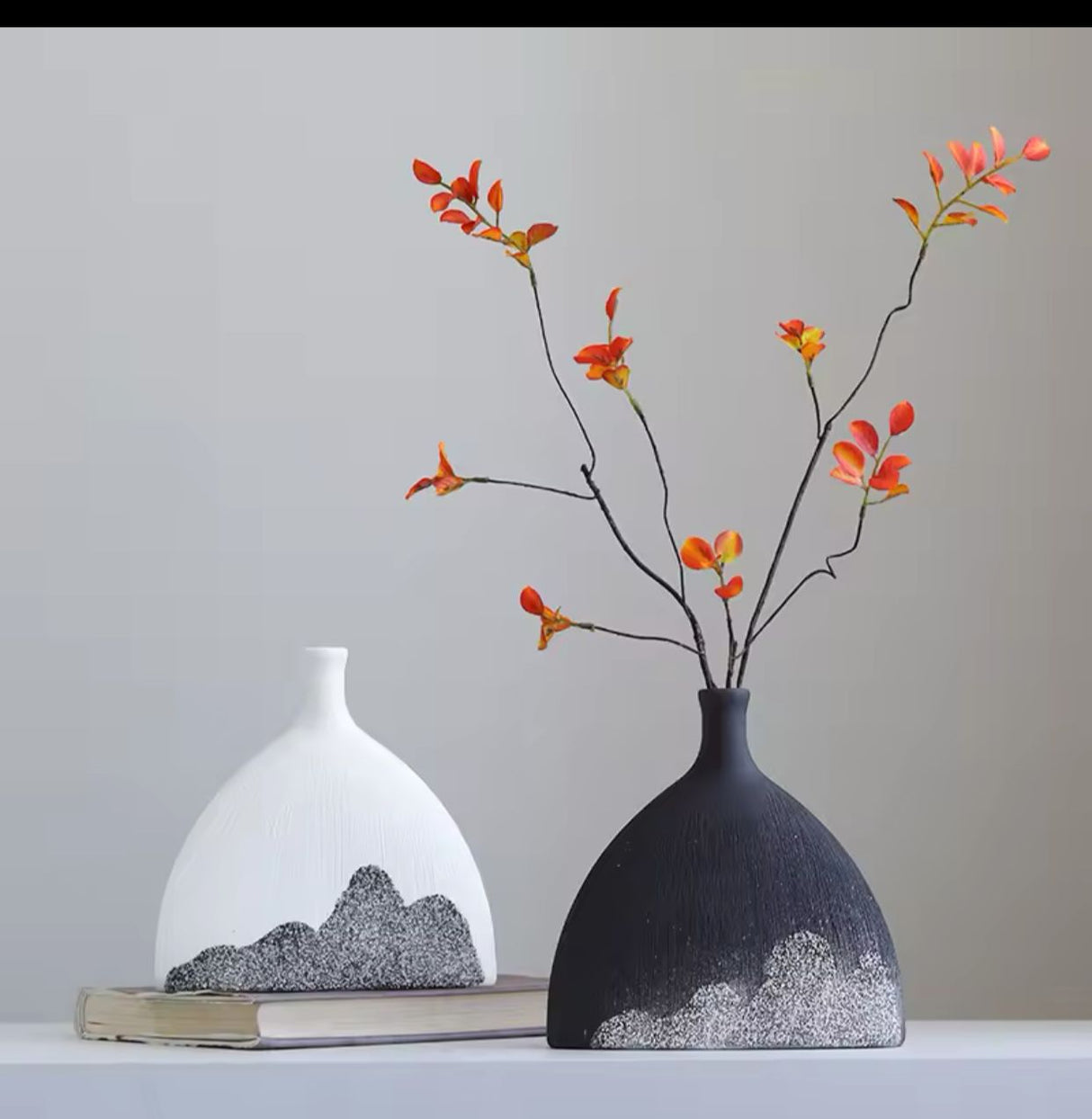 Modern Ceramic Vase - Fish-Tail Design