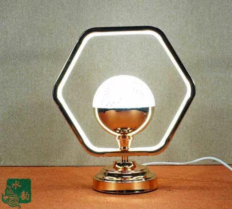 Nordic minimalist hexagon creative table lamp