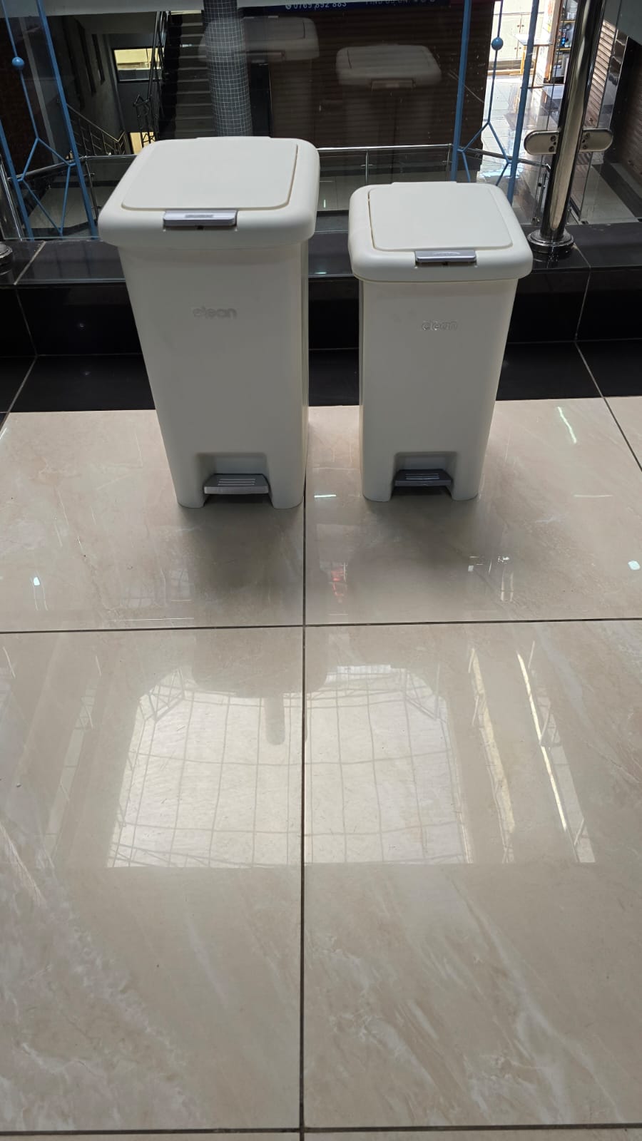 Pedal Push Trash Can Dustbin