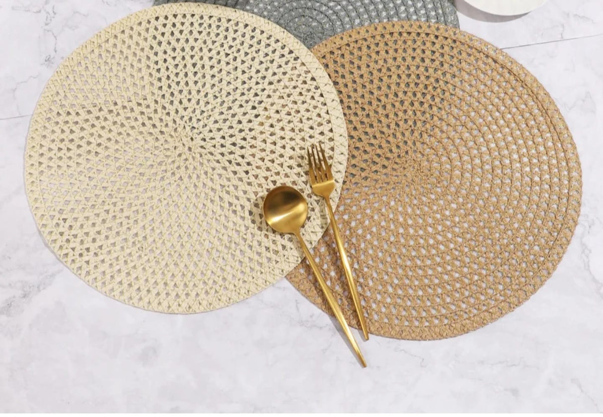 Linen Placemats Set, Round Woven Table Mats, 100% Linen Heat-Resistant Washable Dining Decor, Checkered Pattern for Home & Kitchen Use