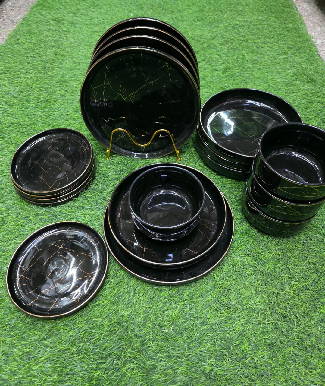 24pcs Black Gold European Porcelain Dinner Set - Elevate Your Nairobi Home