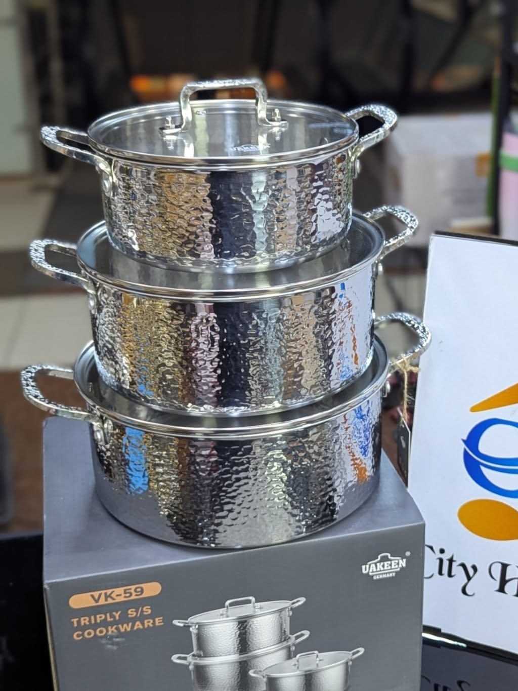 Uakeen 6PCS Tripply Stainless Steel Cookware Set | Hammered Design with Lids | Premium Cookware in Kenya