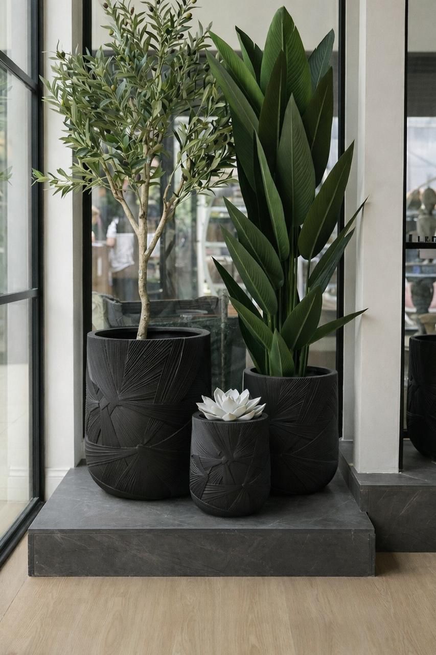 Elegant 3-Piece Ceramic Vase Planter Set – Modern Decorative Styling
