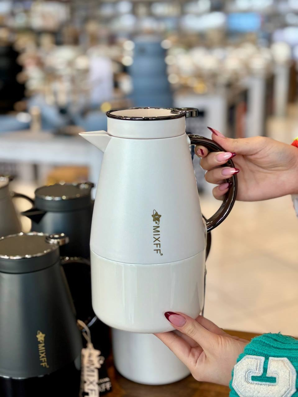 Feenik 2L Vacuum Flask | Unbreakable Insulated Flask, Keeps Hot 24 Hours