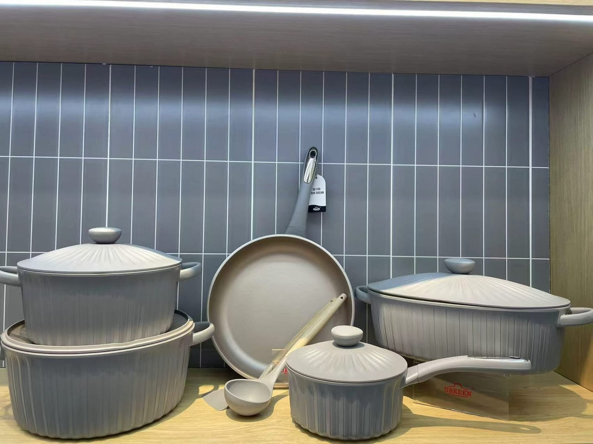 UAKEEN Germany VK 27 - 11pcs Die-Cast Ceramic Coated Cookware Set