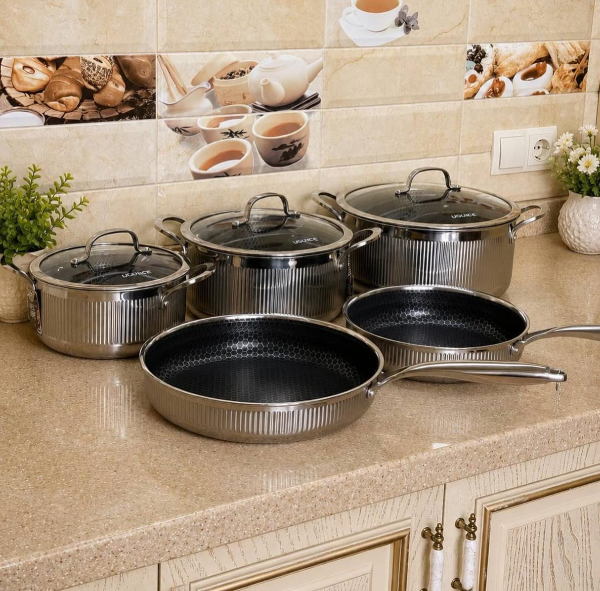 UccLife Triply Stainless Steel Cookware Set – 8 Piece Heavy Duty Ribbed Sufuria & Frying Pan Set with Lids, Induction Compatible