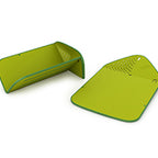 Joseph Joseph Rinse & Chop Plus 2-in-1 chopping board and colander in green