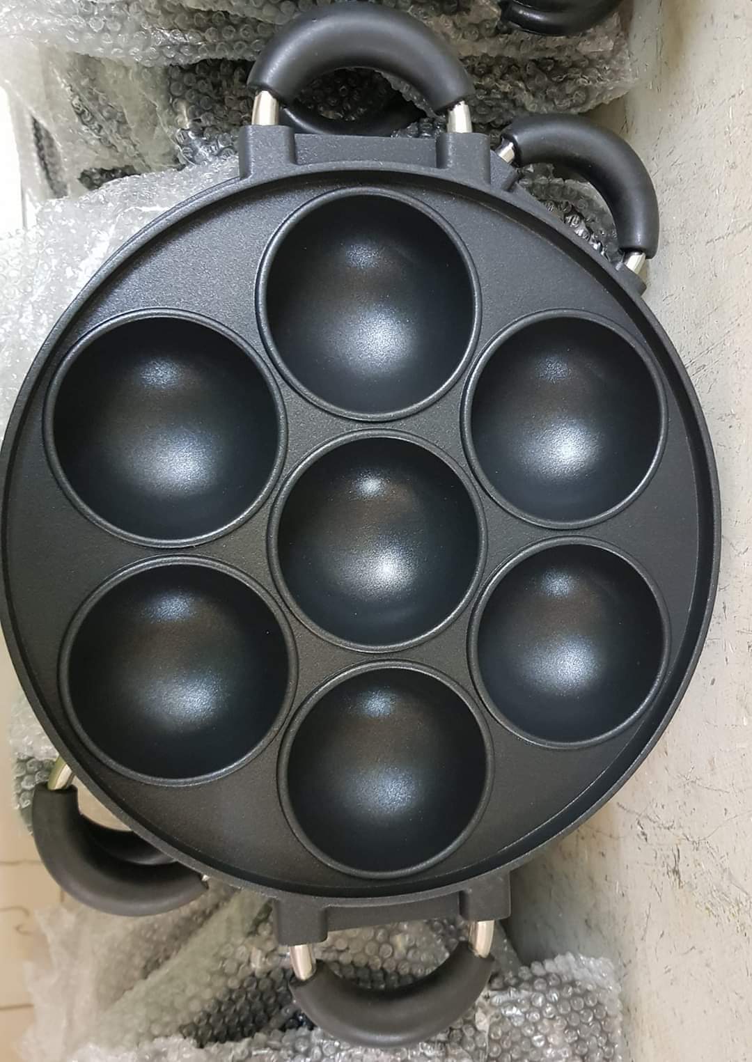 7 Holes Heavy Die Cast Vitumbua Pan