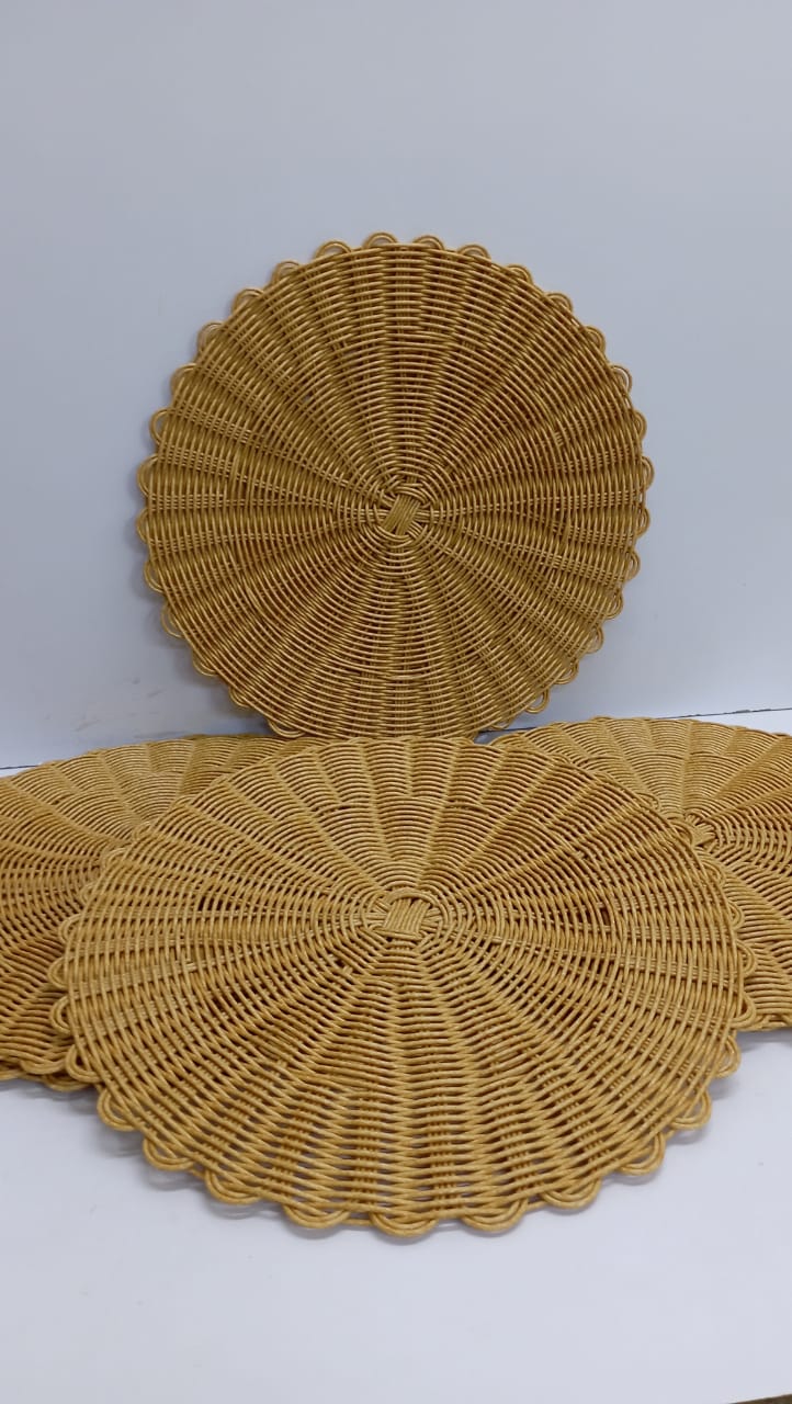 Rattan unique mats (set of 6)