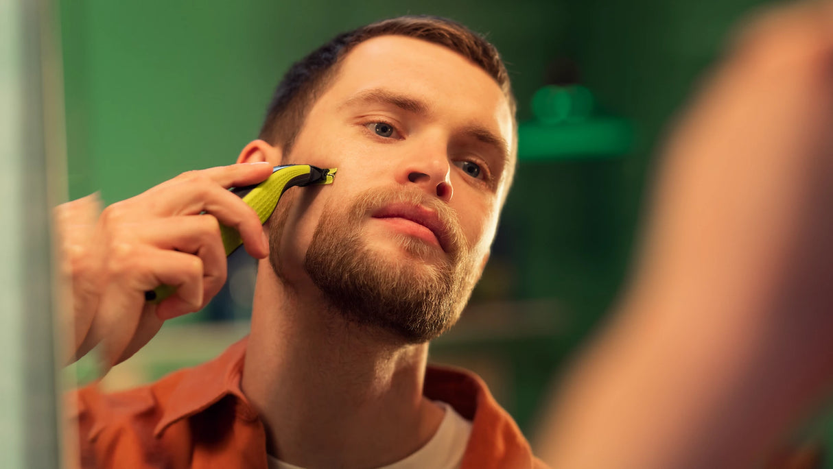 Philips OneBlade Body Kit - 3 Original Body Blades with Skin Protector & Body Comb, Fits All OneBlade Handles