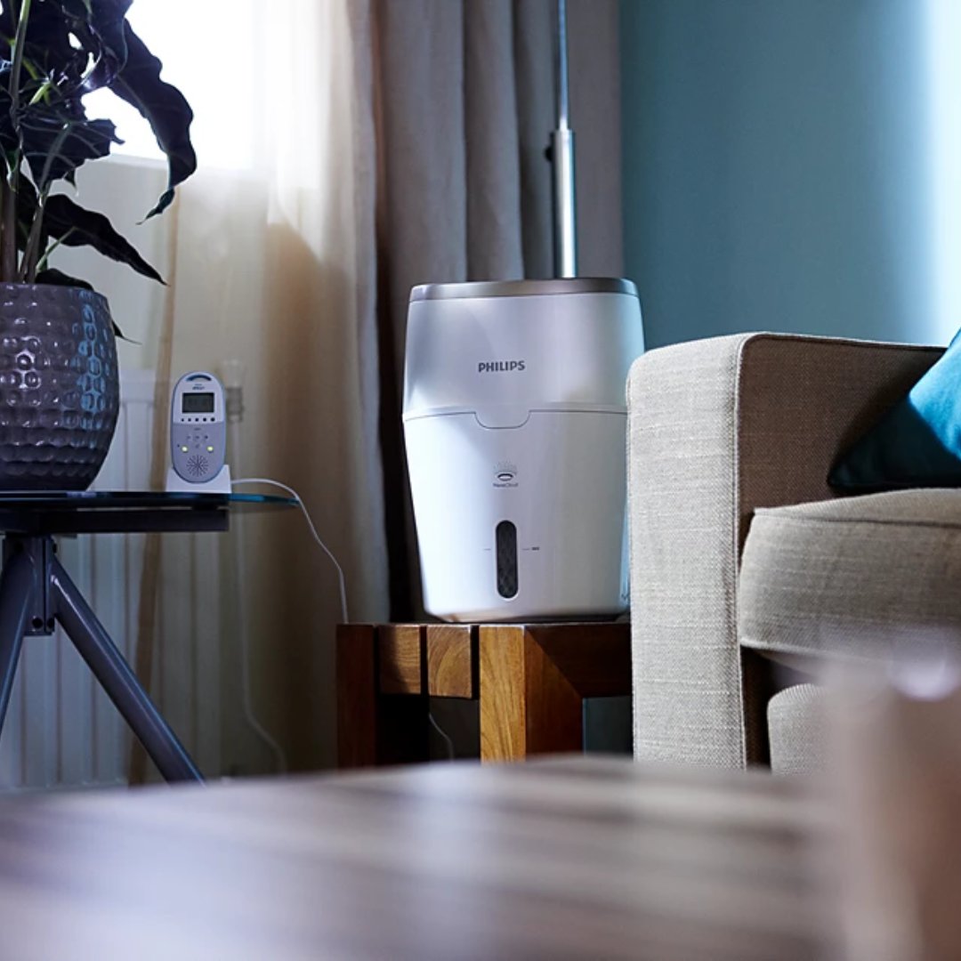 Philips 2000 Series Air Humidifier - NanoCloud Technology, Humidifies up to 35m2, 99% Less Bacteria, Sleep Mode