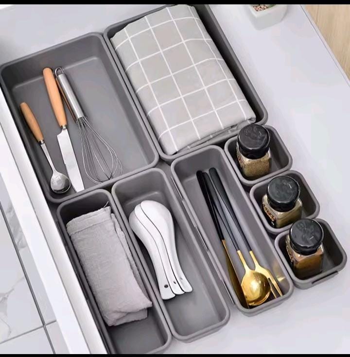 8-Piece Adjustable Plastic Drawer Organiser Set, Divider Holder for Kitchen, Cosmetics, Office & Sundries