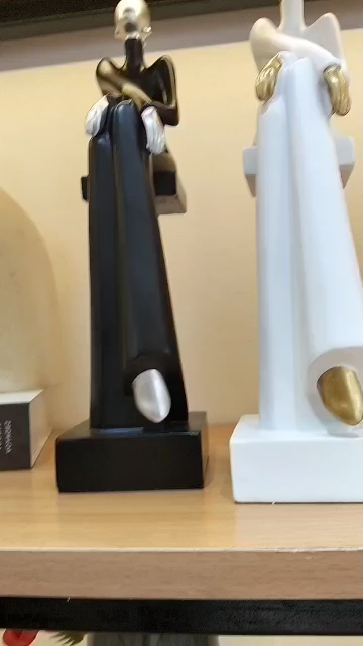 Office/home figure Modeling Resin Table Ornaments