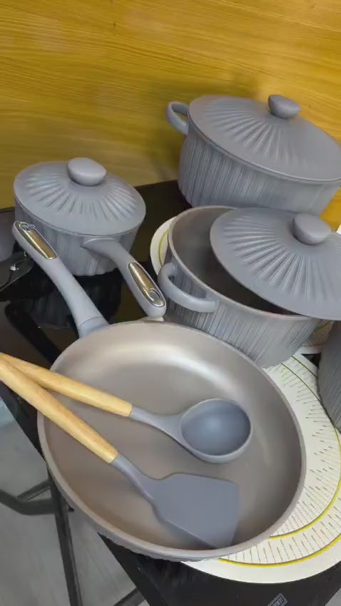 UAKEEN Germany VK 27 - 11pcs Die-Cast Ceramic Coated Cookware Set