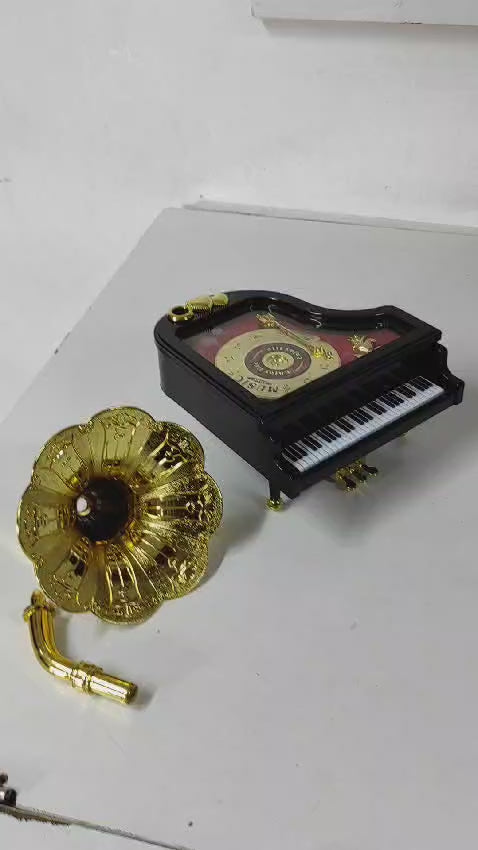 Loud Vintage Retro Music Box Piano Phonograph Gold Trumpet Horn Home Decoration