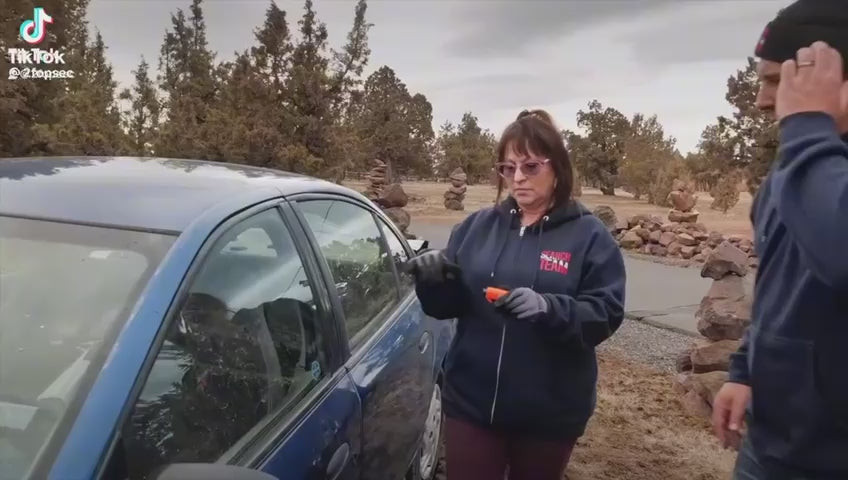 Emergency glass breaker