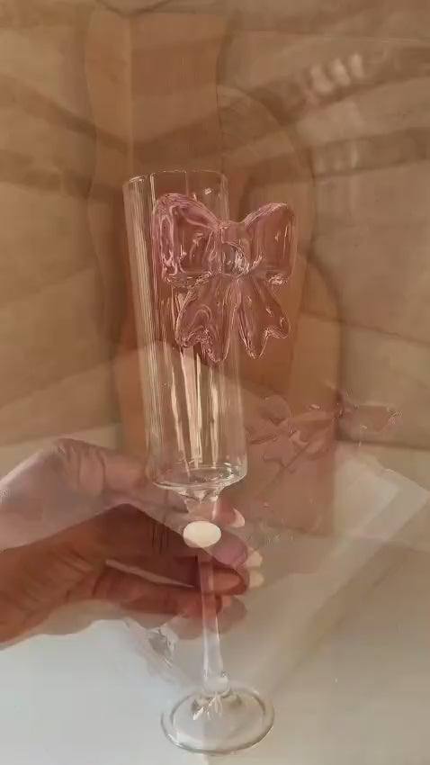 Pink bow champagne flutes video