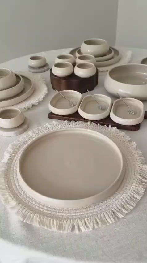 24pcs Premium Ceramic Dinner Set | Elegant Stylish Tableware for Modern Homes in Kenya