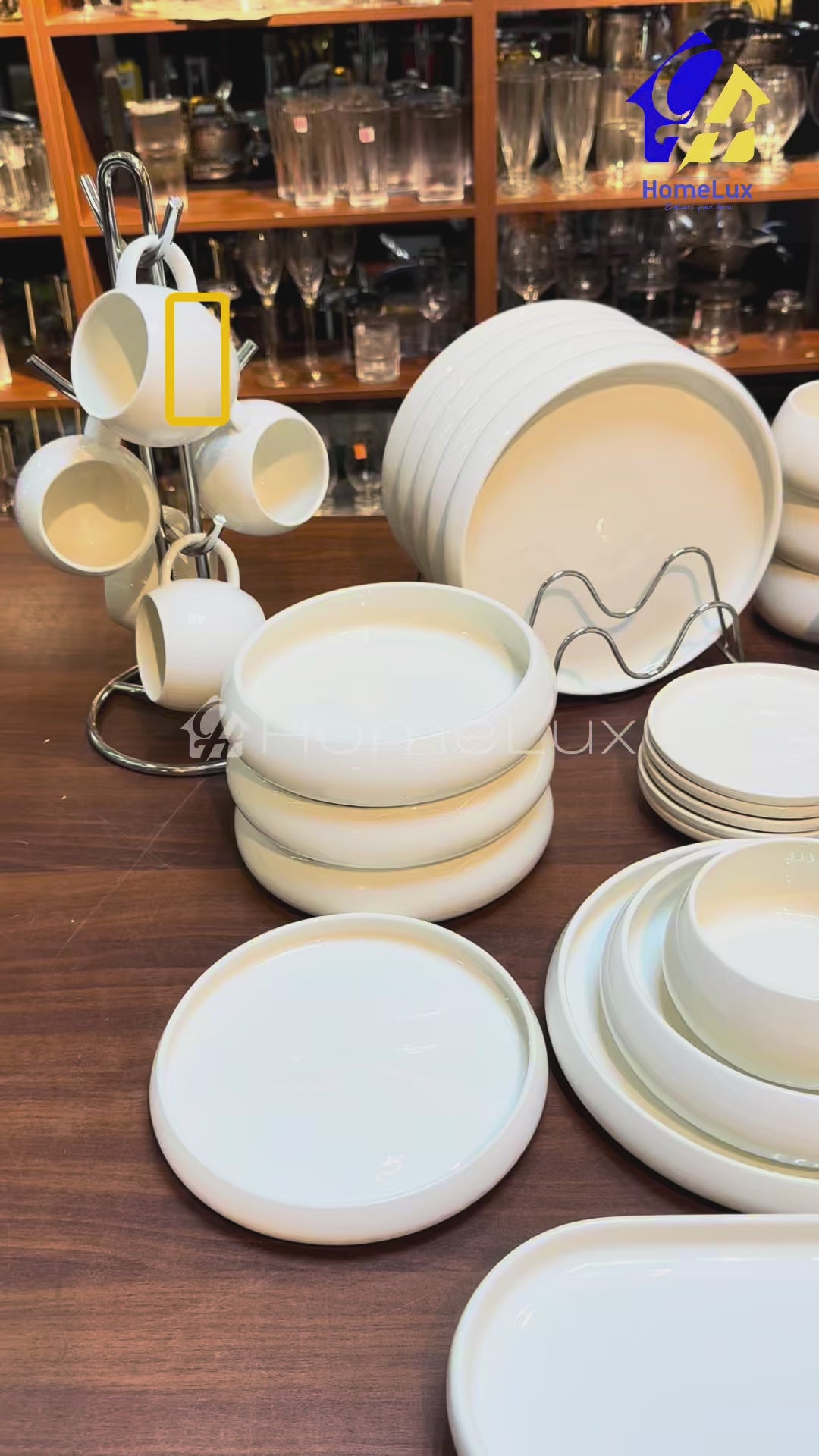 38 Piece Porcelain Dinner Set Ceramic Plates Bowls Cups & Saucers Dinnerware Tableware Service for 6